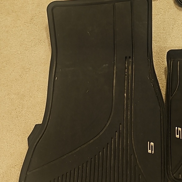 ๐ฏ Auth BMW 5 series original car mats  4 pieces performance - Picture 4 of 6